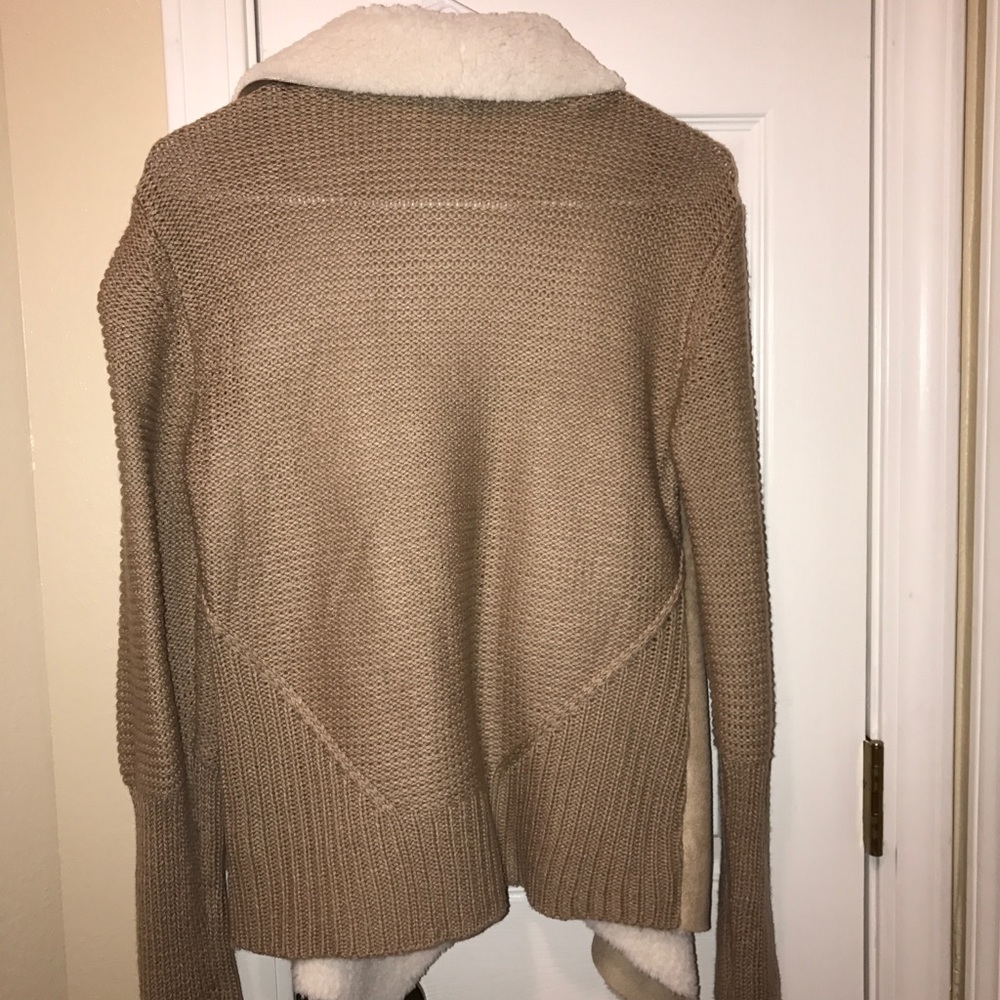 Cardigan - Picture 2 of 5